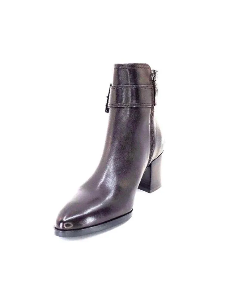 Regarde Le Ciel Taylor Cuir Marron Castagno